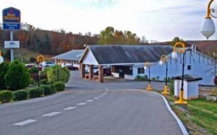 Village Inn of Hardy