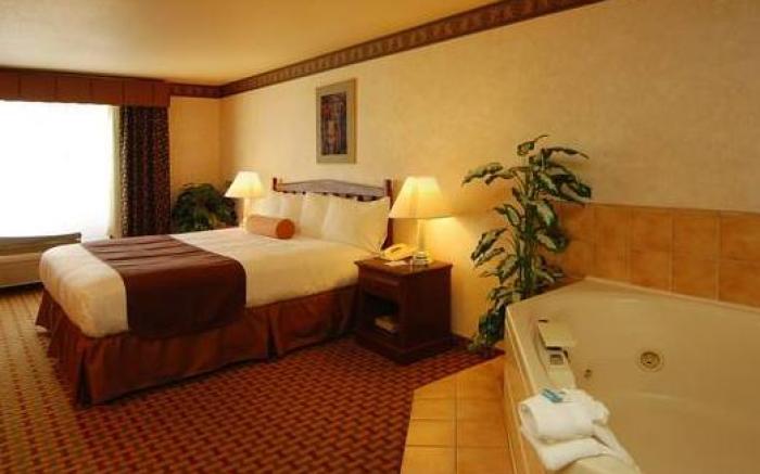 Best Western Plus Rama Inn and Suites