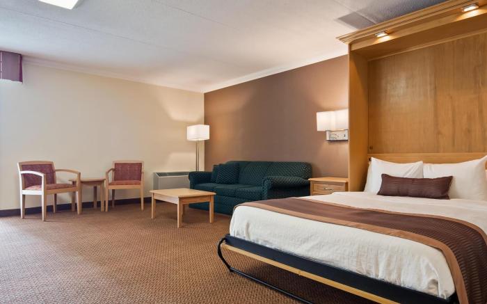 BEST WESTERN PLUS Cobourg Inn & Convention Centre