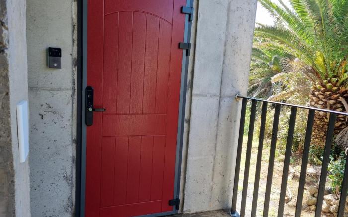 THE VILLAS OCEAN Red