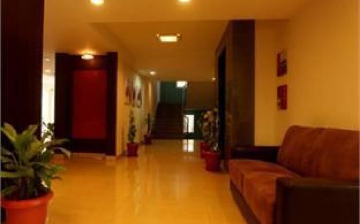 Hotel Nagarjuna Suites