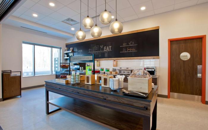 Hampton Inn & Suites Ottawa West, Ontario, Canada