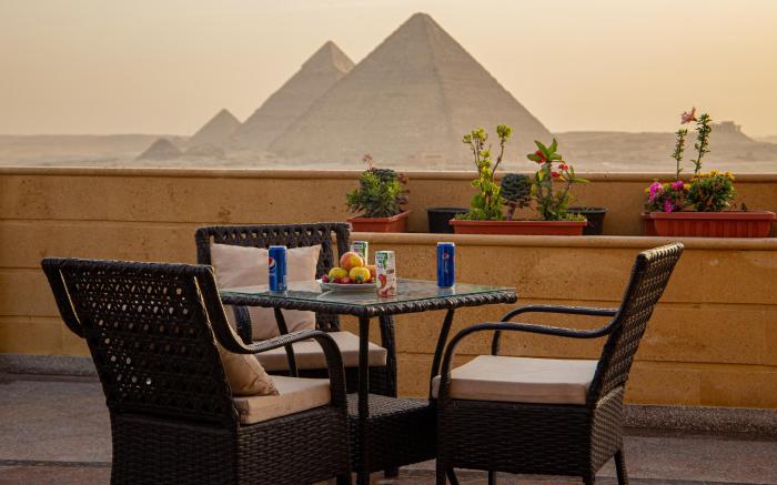 Gardenia pyramids view inn