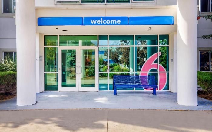 Motel 6 Burlington, ON - Toronto West - Oakville
