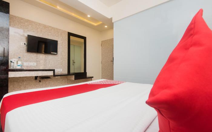 OYO 16446 Hotel Veera Residency