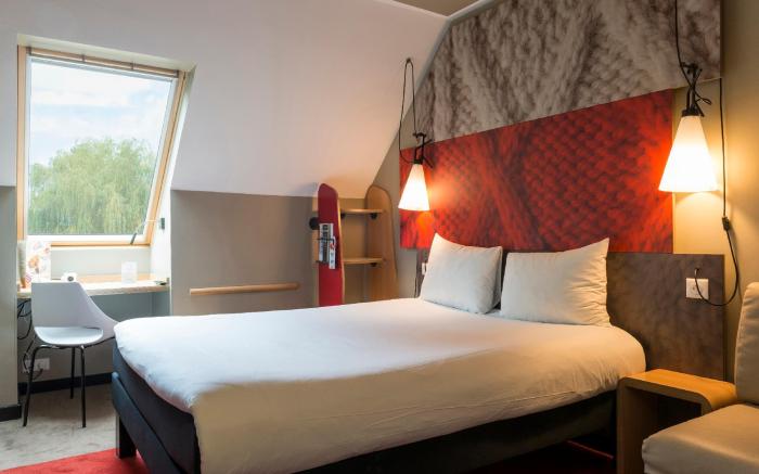 ibis Senlis
