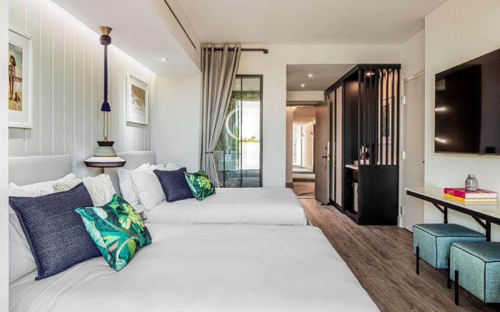The Ray Hotel Delray Beach, Curio Collection by Hilton