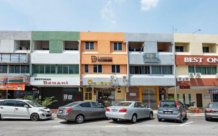 OYO 90254 D Anugerah Hotel