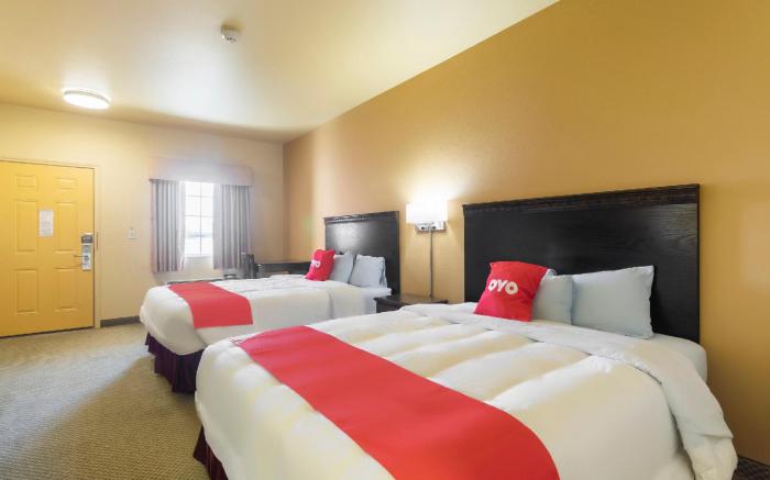 OYO Hotel Valley View TX, I-35