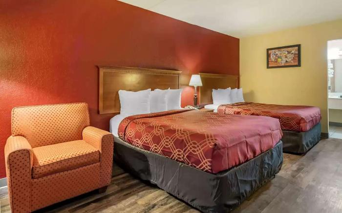 Super 8 by Wyndham Perrysburg/Toledo