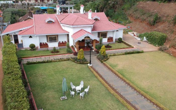 StayVista at Greenwood Bungalow - Indoor & Outdoor Game