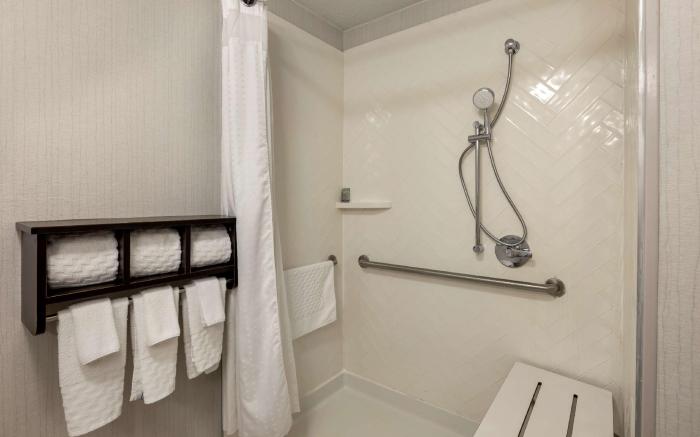 Best Western Watertown Inn and Suites 