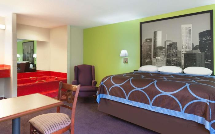 Super 8 By Wyndham Huntsville