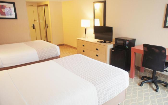 Baymont by Wyndham White Plains - Elmsford