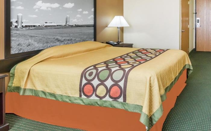 Super 8 By Wyndham Jefferson