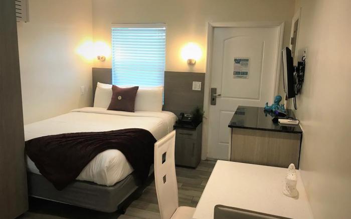 Caribbean Resort Suites