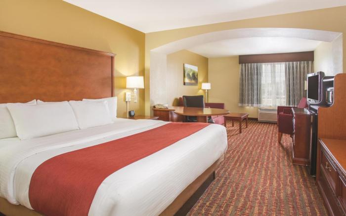 La Quinta Inn & Suites by Wyndham Bentonville