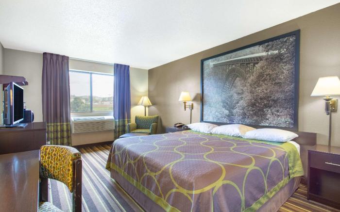 Super 8 By Wyndham Weston Wv