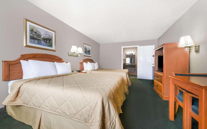 Days Inn by Wyndham Granbury