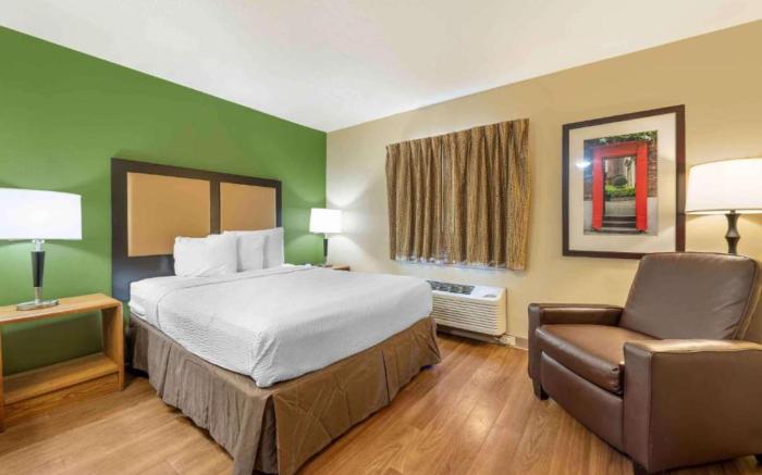 Studio 6 Extended stay Indianapolis, IN - North Carmel
