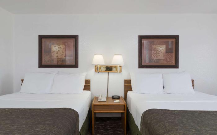Super 8 By Wyndham Fort Bragg