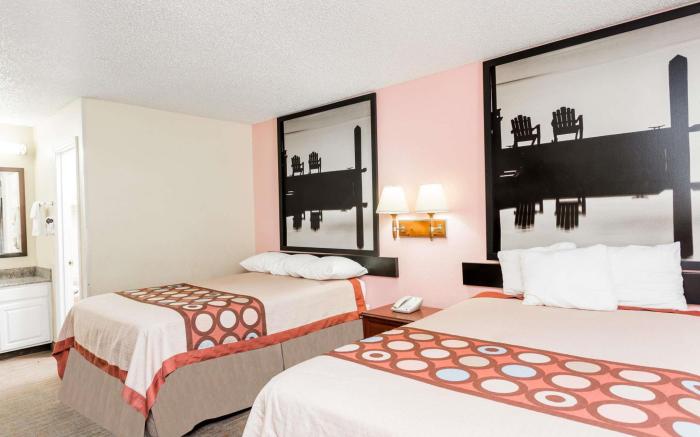 Super 8 By Wyndham Statesboro