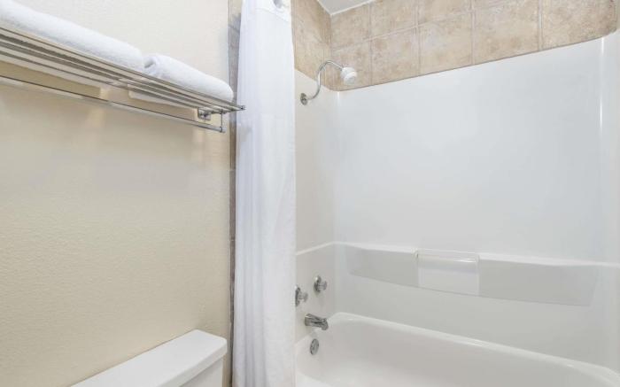 Days Inn by Wyndham Bryan College Station