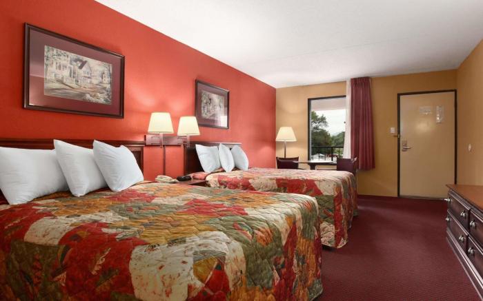 Days Inn by Wyndham Harriman
