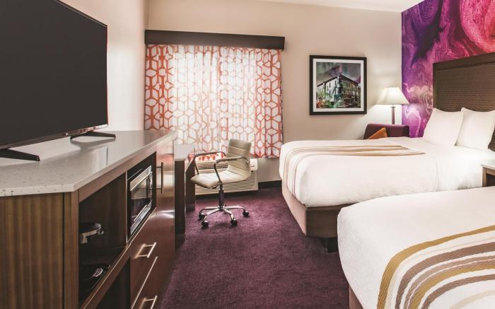 La Quinta Inn & Suites by Wyndham Chambersburg