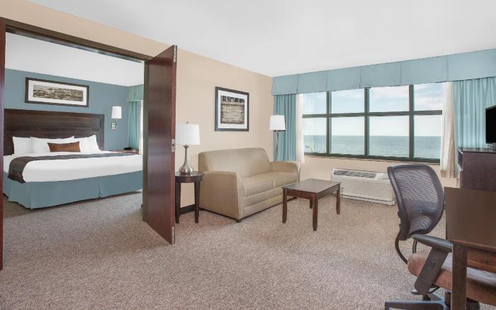 Holiday Inn Express Gulfport Beach By IHG