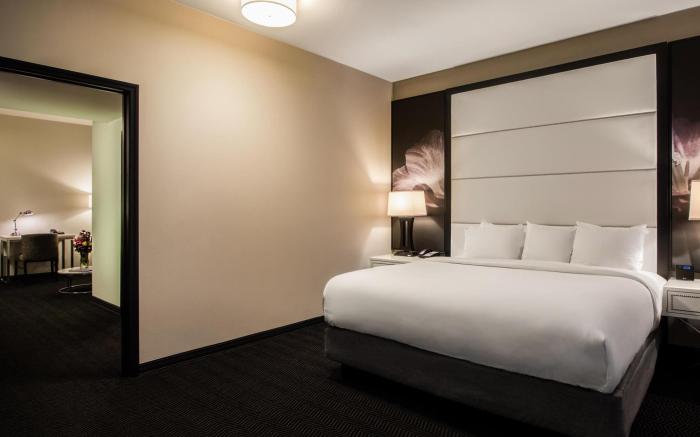 TRYP by Wyndham Savannah