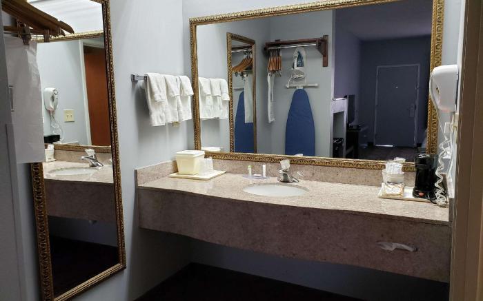 SureStay Plus by Best Western Warner Robins AFB