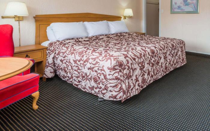 Knights Inn  London ON
