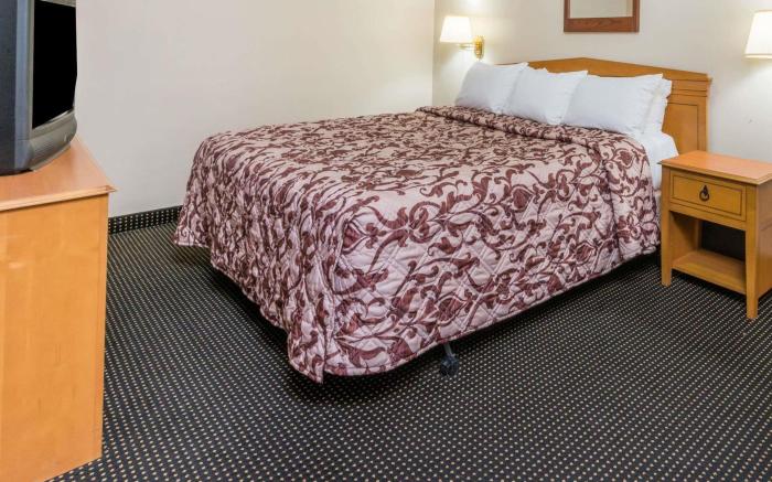 Knights Inn  London ON