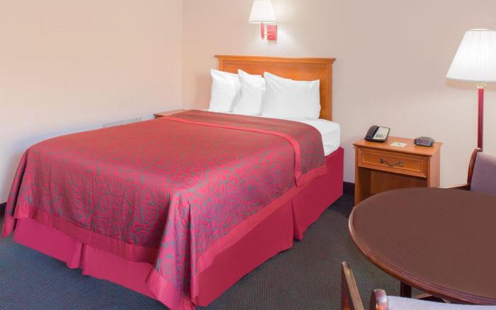 Days Inn by Wyndham Tallahassee University Center