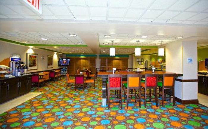 Holiday Inn Express Atlanta - Northeast I-85 - Clairmont Road By IHG