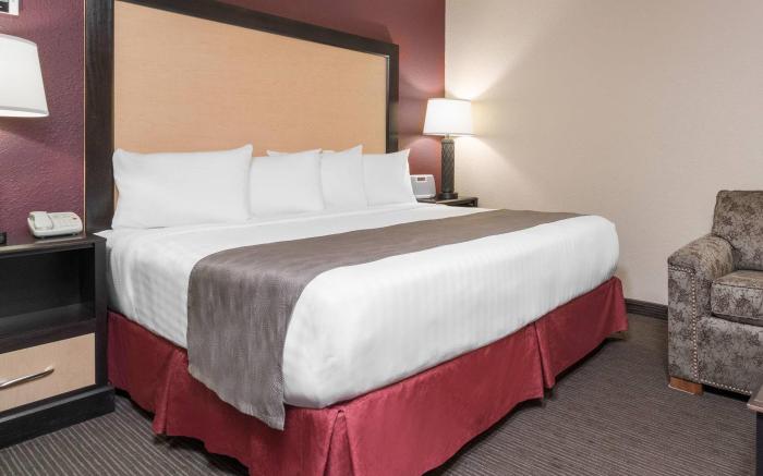 AmericInn by Wyndham Detroit Lakes
