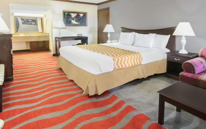 Travelodge by Wyndham Norman