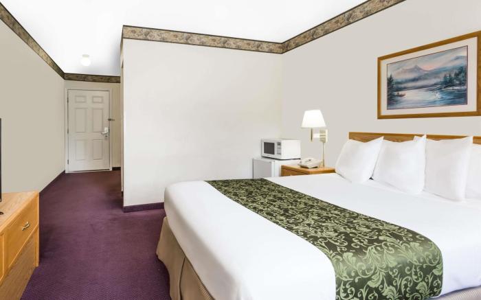 Days Inn by Wyndham Ocean Shores