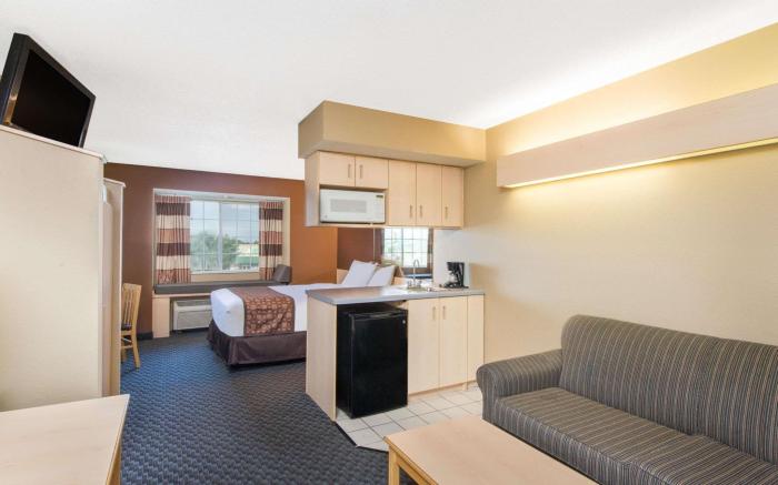 Microtel Inn & Suites by Wyndham Independence