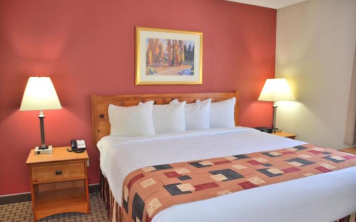Cresthill Suites Syracuse