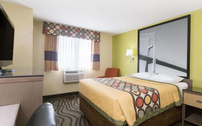 Super 8 By Wyndham Brunswick/St Simons Island Area