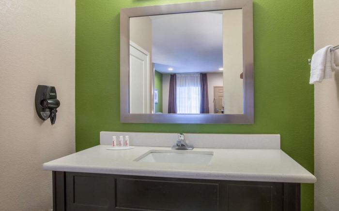 Super 8 By Wyndham Mansfield La