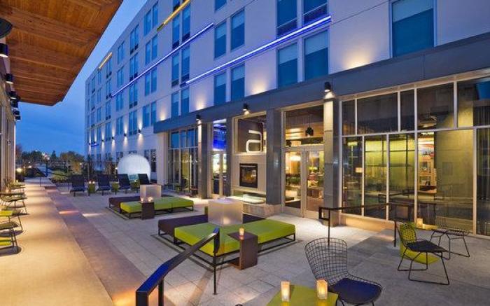 Aloft Portland Airport at Cascade Station