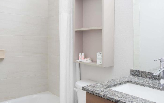 Microtel Inn & Suites by Wyndham Gardendale