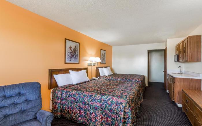 Knights Inn - Chanute KS