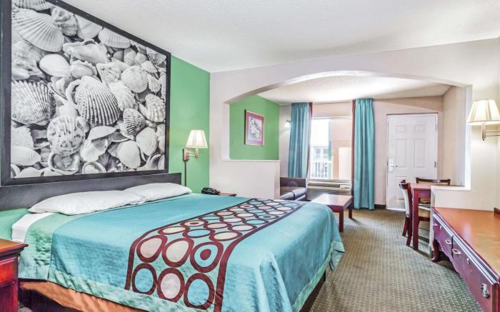 Super 8 By Wyndham Marianna