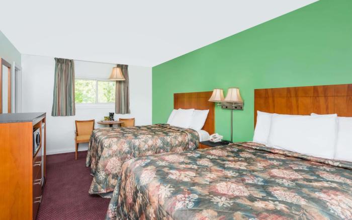 Knights Inn - Arnprior ON