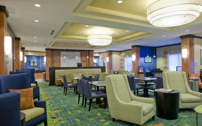 Fairfield Inn & Suites Columbus
