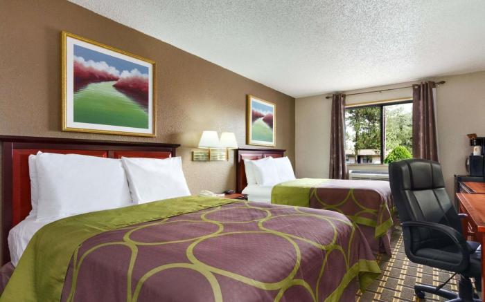 Super 8 By Wyndham Waycross Ga